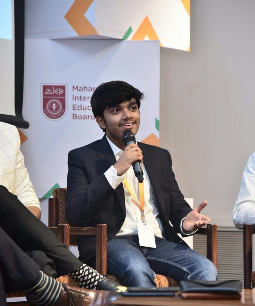 Advait Thakur - From a self-taught programmer since age 9 to becoming a CEO at 15 - FamPay Image 1